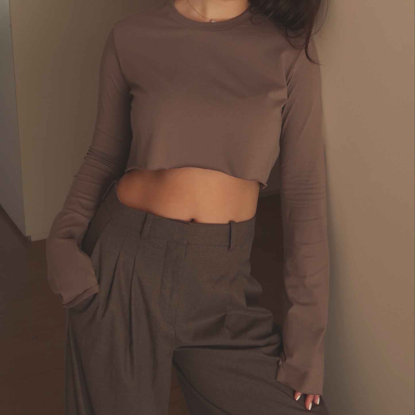 BELL SLEEVE CROP TOP 043 MOCHA