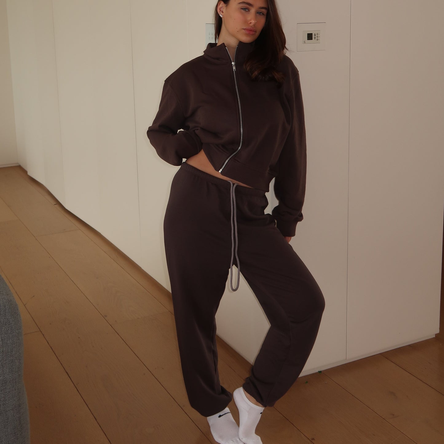 ESSENTIAL SWEATPANTS 051 COCOA