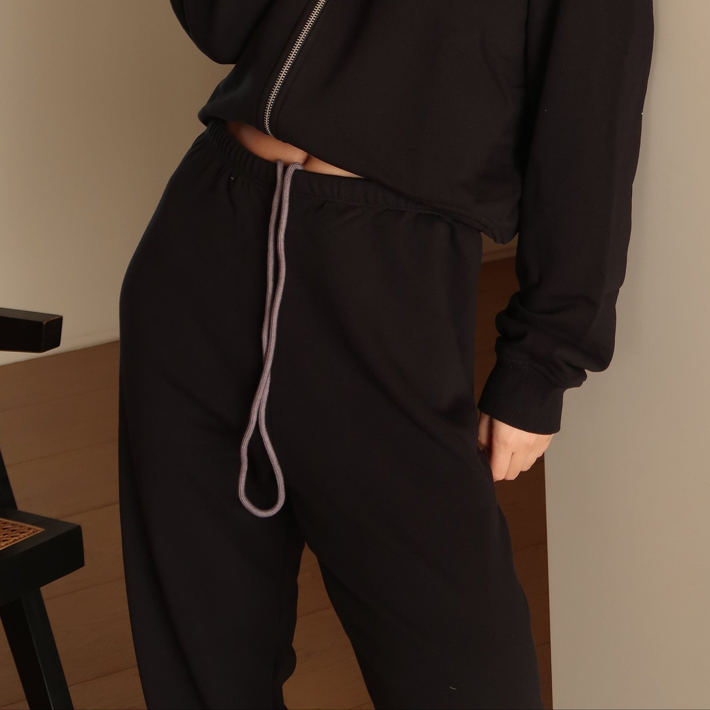 ESSENTIAL SWEATPANTS 051 BLACK